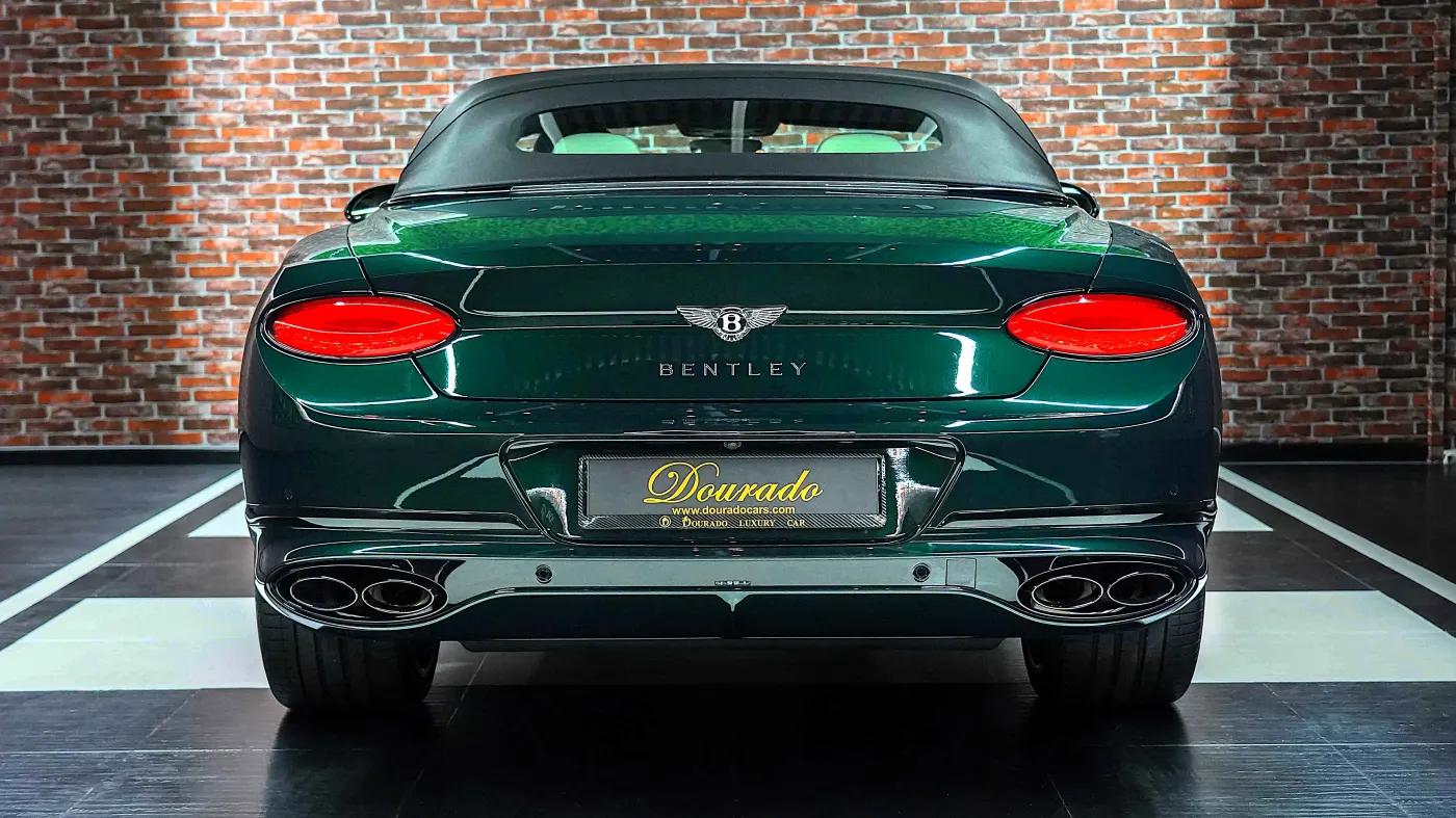 Discover the Bentley Continental GTC prestigious British open-top flagship supercar