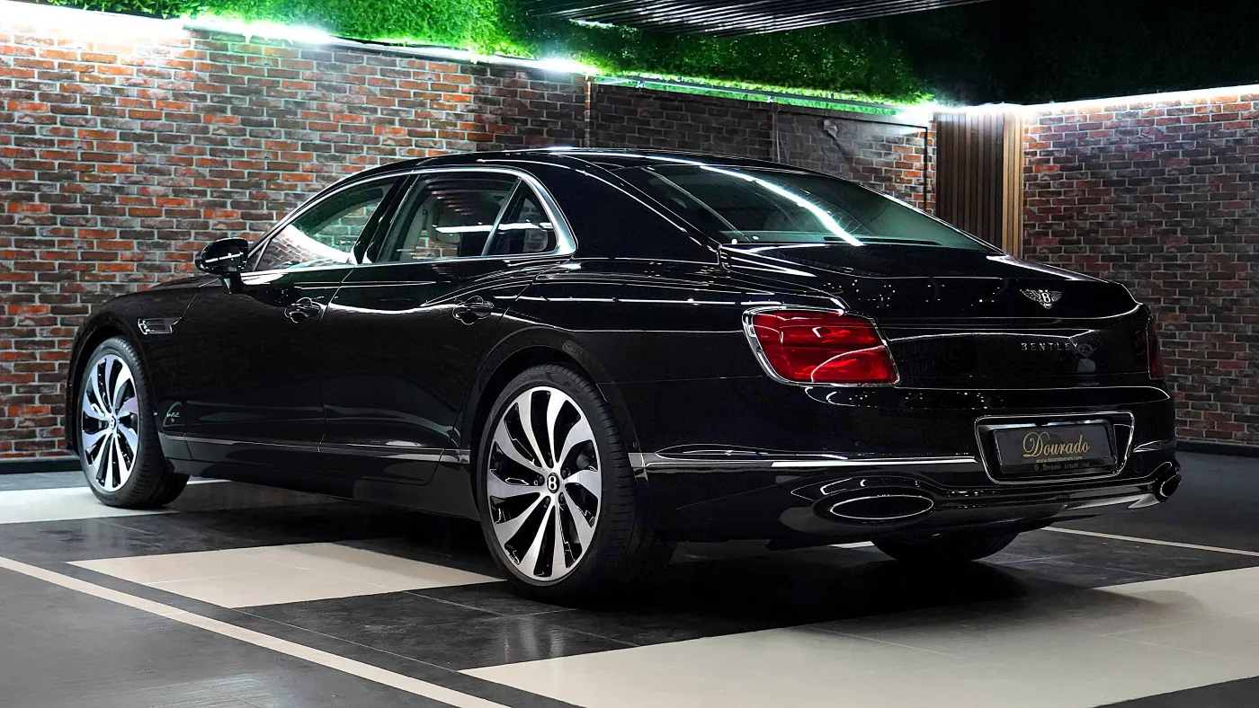 Purchase Bentley Flying Spur premium high-performance luxury saloon in the UAE
