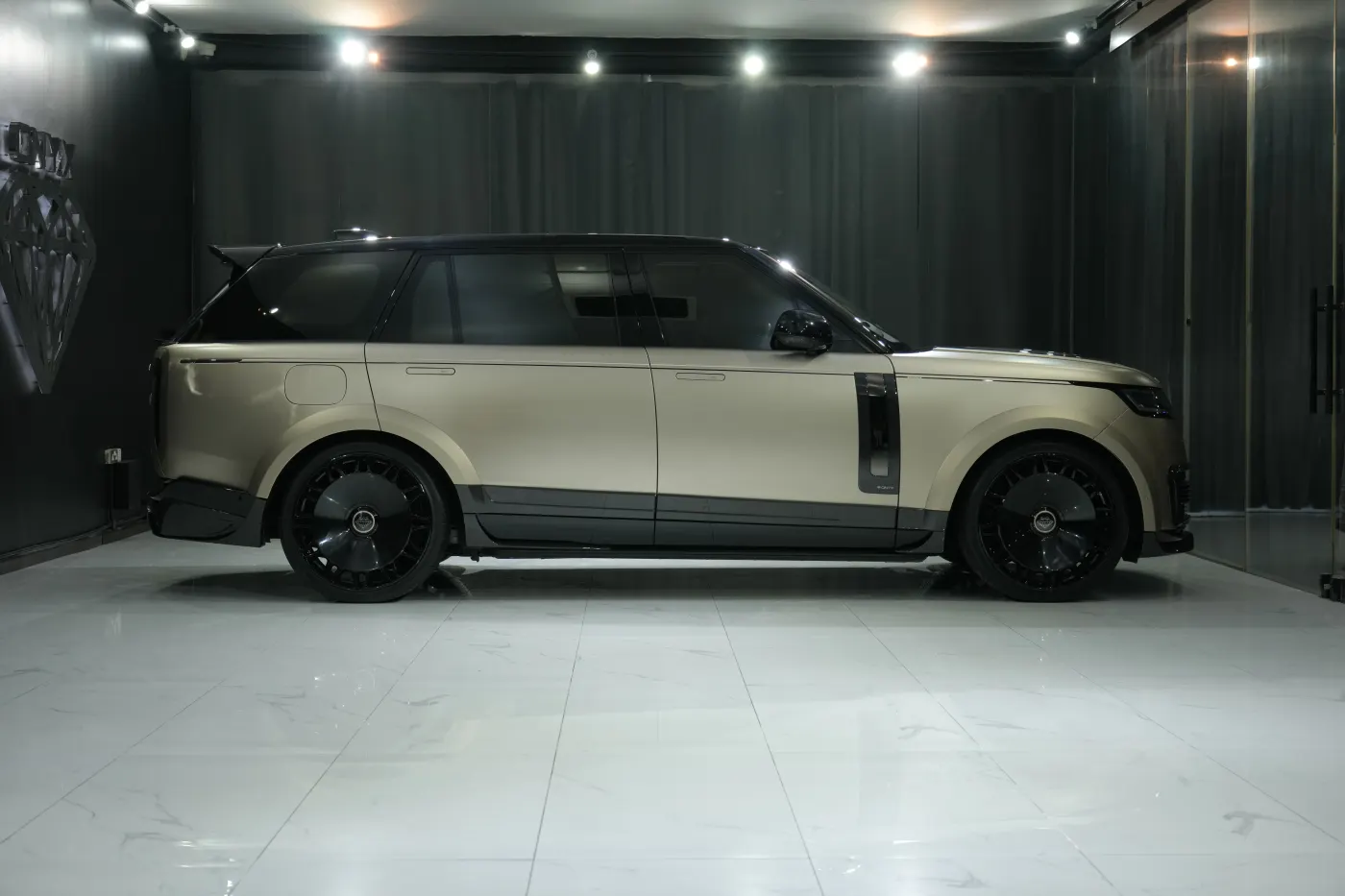 Discover the Land Rover Range Rover Aspen SVX Shadow Edition Onyx Concept Long Wheelbase prestigious bespoke flagship SUV