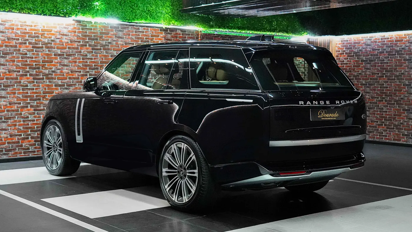 Land Rover Range Rover Autobiography P530 SWB high-performance luxury sports utility vehicle for purchase in UAE