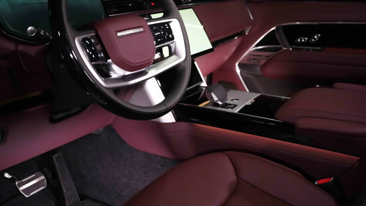 Purchase Land Rover Range Rover Autobiography P530 Long Wheelbase from luxury car dealer Dubai