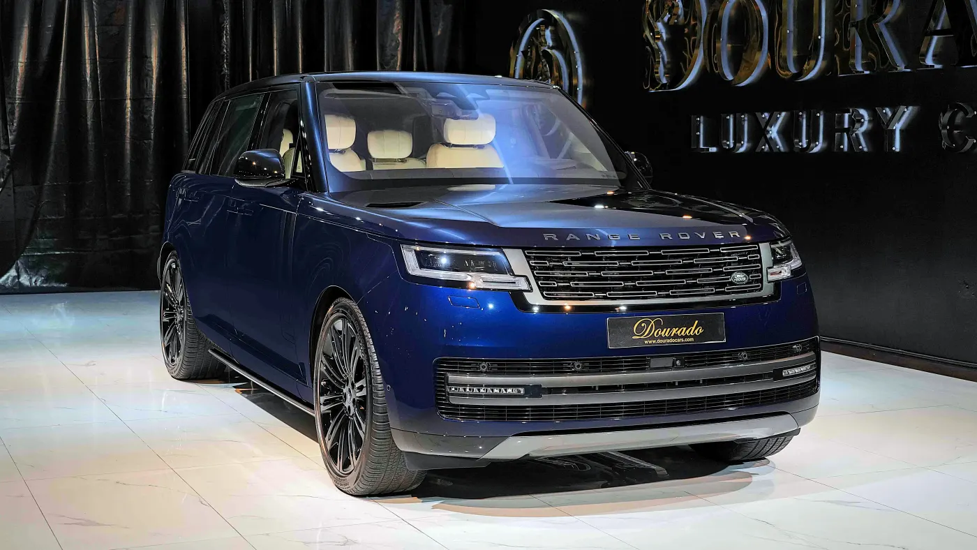Executive buyers and luxury enthusiasts can acquire the prestige Land Rover Range Rover Autobiography P530 LWB in Dubai
