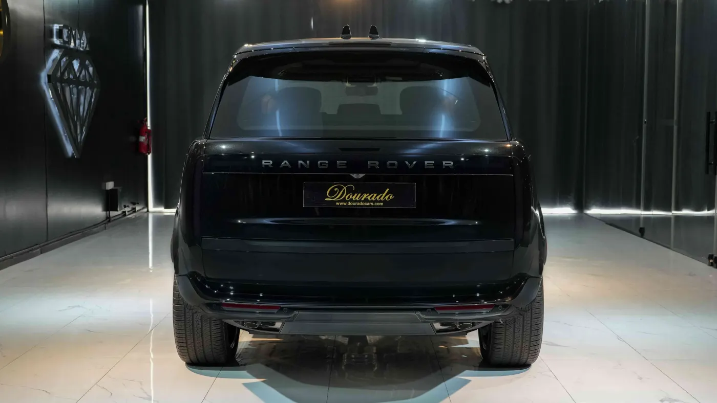 Prestige and sophistication with Land Rover Range Rover Autobiography P530 Long Wheelbase