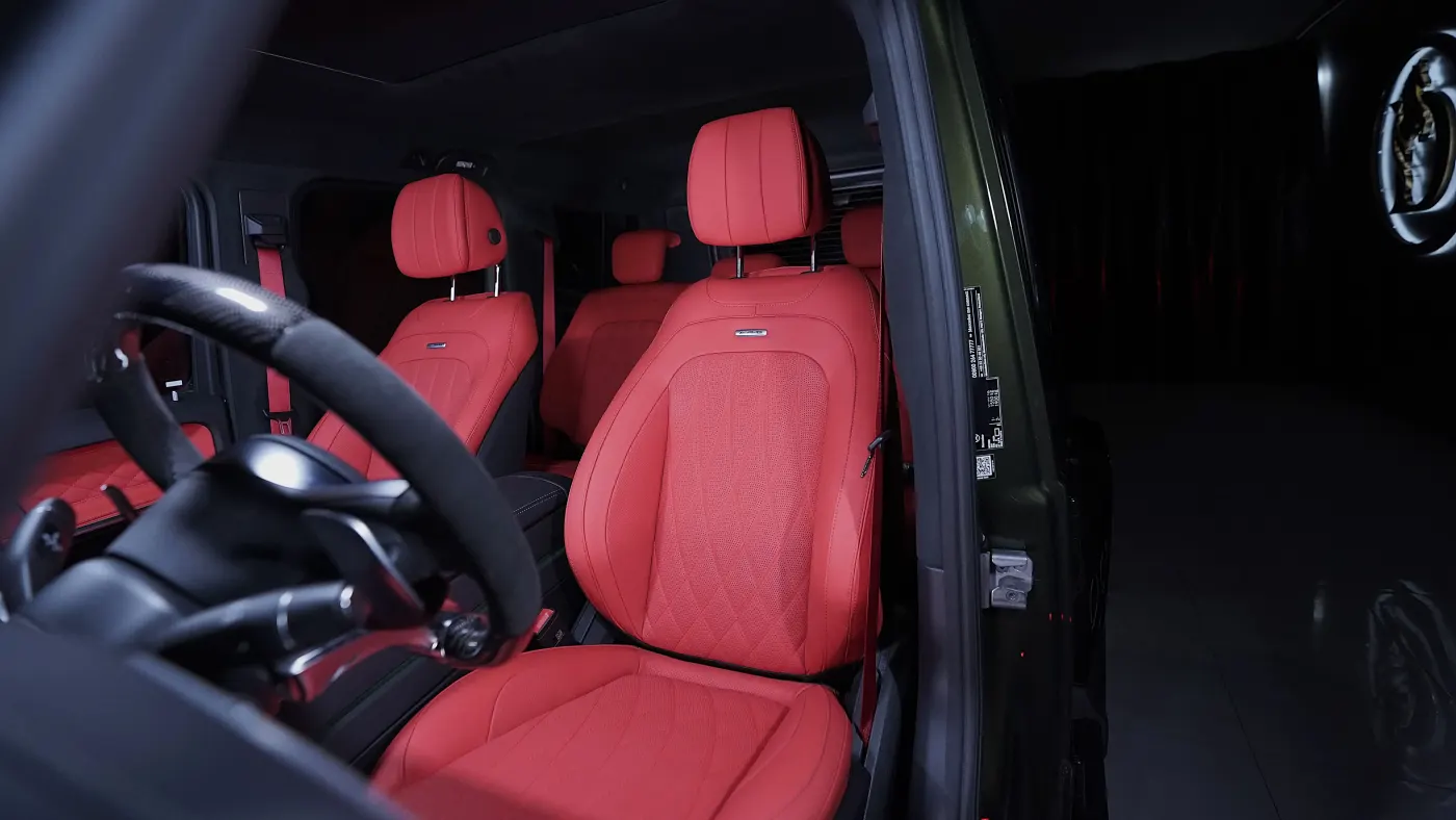 Discover the Mercedes-Benz G63 AMG premium performance SUV