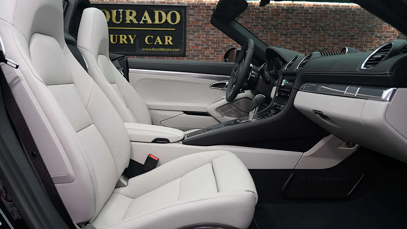 Discover Porsche 718 Boxster at Dourado Luxury Car showroom