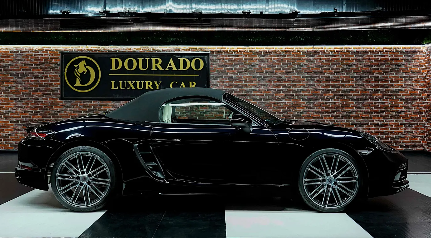 Prestige and dynamic performance with Porsche 718 Boxster in Dubai