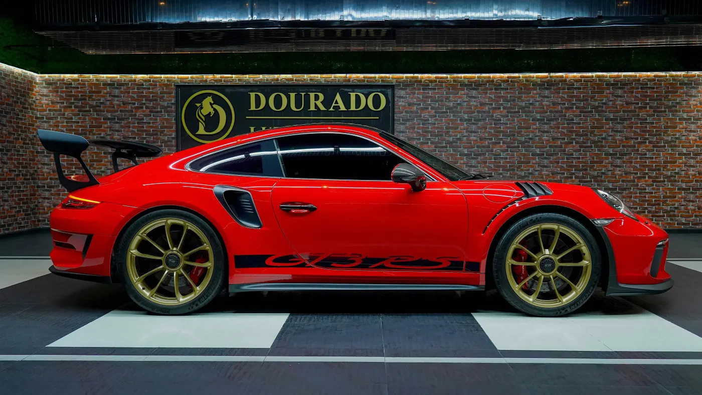 Explore Porsche 911 GT3 RS Weissach RS Package exclusive vehicle collection in UAE