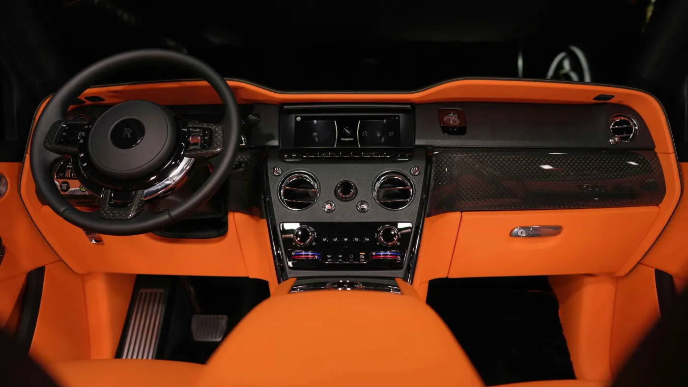 Experience Rolls-Royce Cullinan Black Badge with bold design and craftsmanship