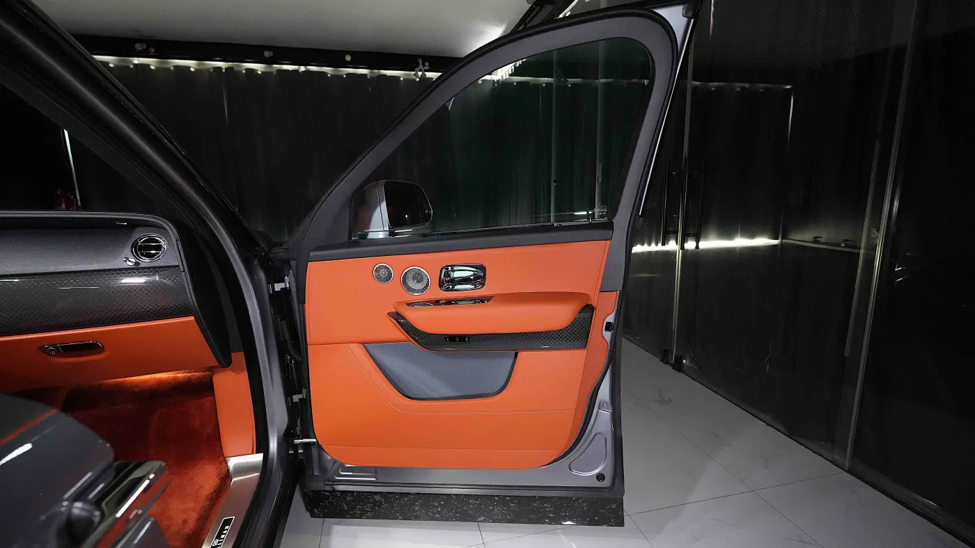 Own Rolls-Royce Cullinan Black Badge by Onyx Concept luxury vehicle in Dubai