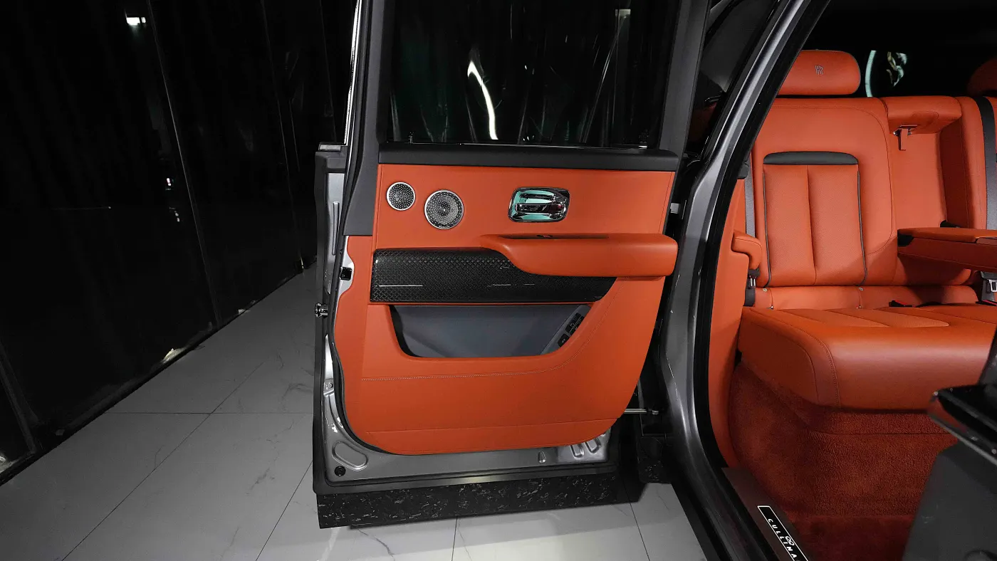 Explore the exclusive Rolls-Royce Cullinan Black Badge by Onyx Concept collection UAE