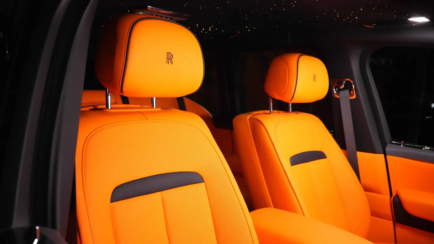 Purchase Rolls-Royce Cullinan from luxury car dealer UAE