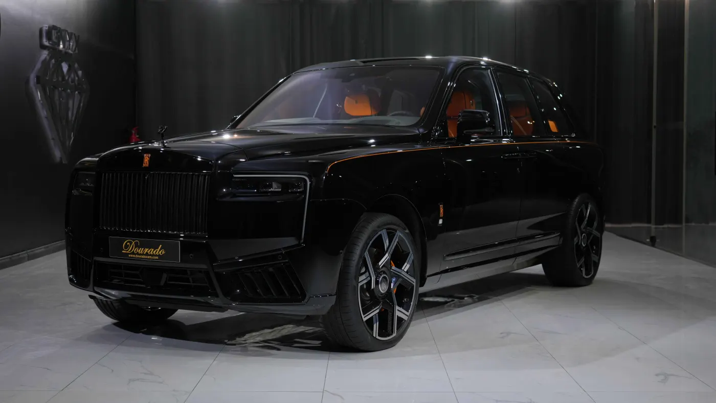 Prestige and elegance with Rolls-Royce Cullinan in Dubai