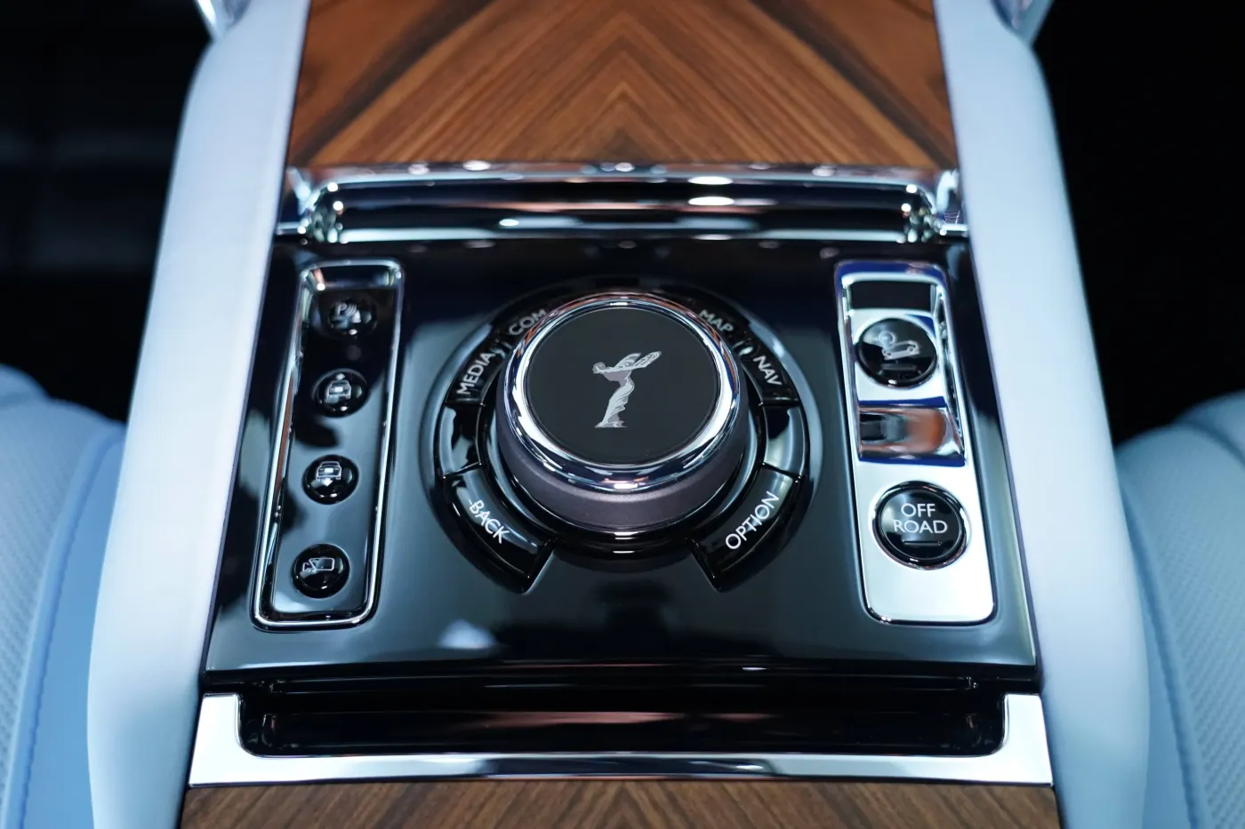 Discover Rolls-Royce Cullinan by Onyx Concept Deep Salamanca Blue bespoke masterpiece at Dourado Luxury Car showroom