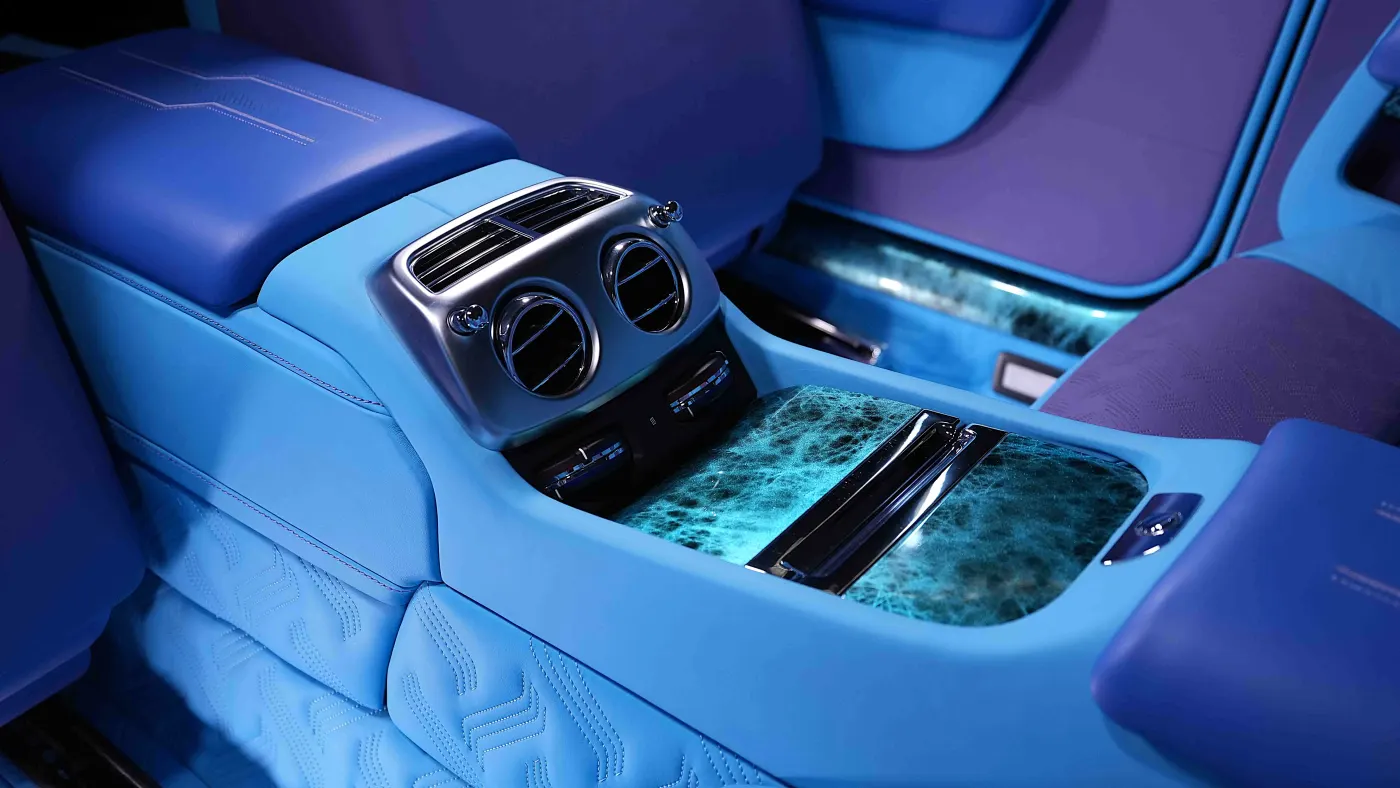 Discover the unique Rolls-Royce Dawn by Onyx Concept 1 of 1 luxury vehicle