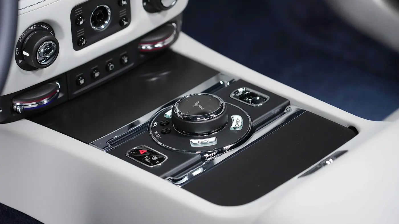 Purchase Rolls-Royce Dawn by Onyx Concept luxury vehicle in Dubai