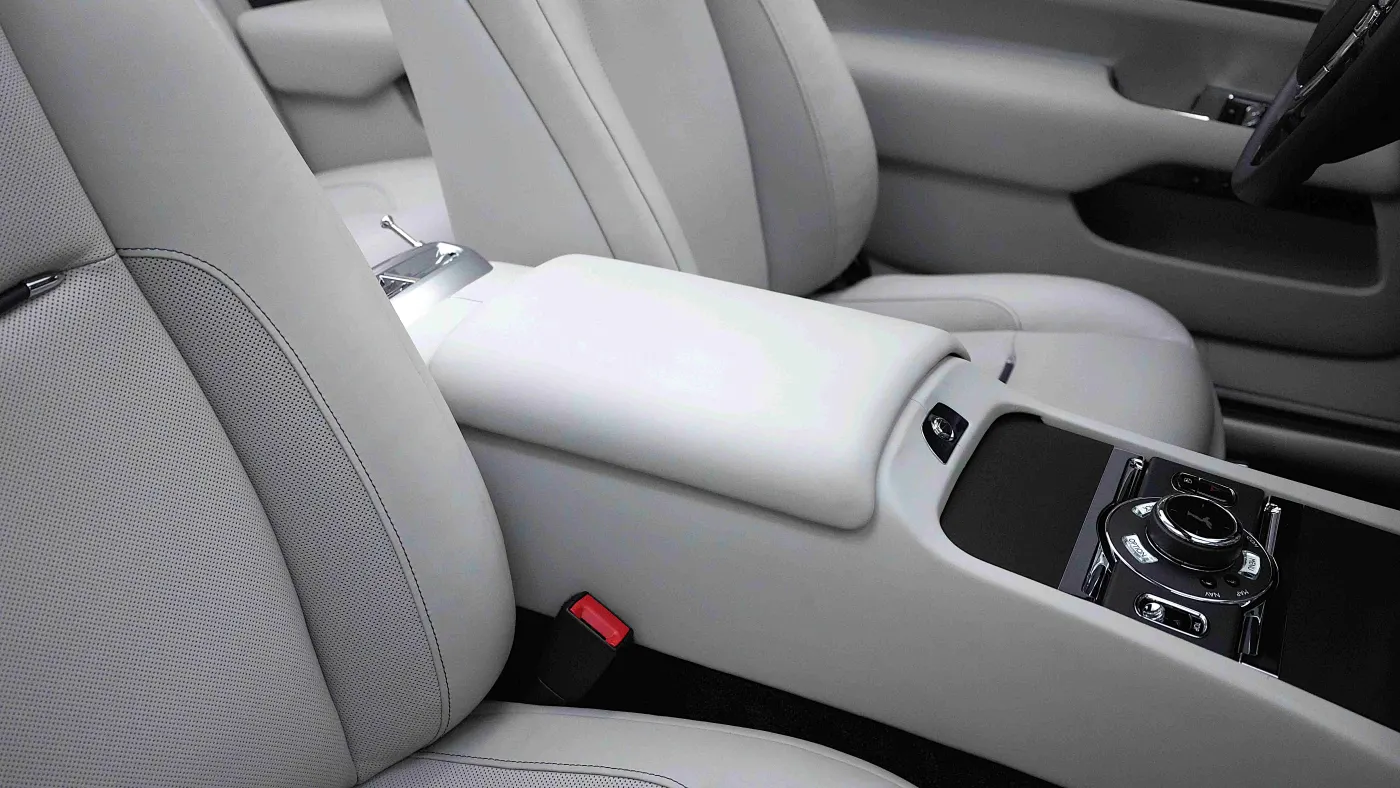 Own the Rolls-Royce Dawn by Onyx Concept exclusive convertible in UAE