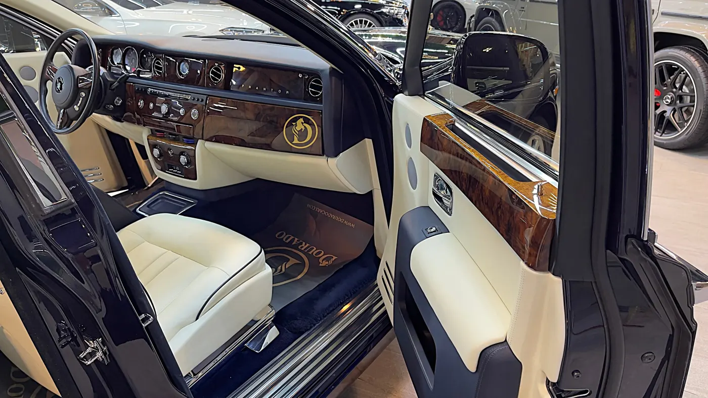 Rolls-Royce Phantom Extended luxury sedan available for purchase UAE