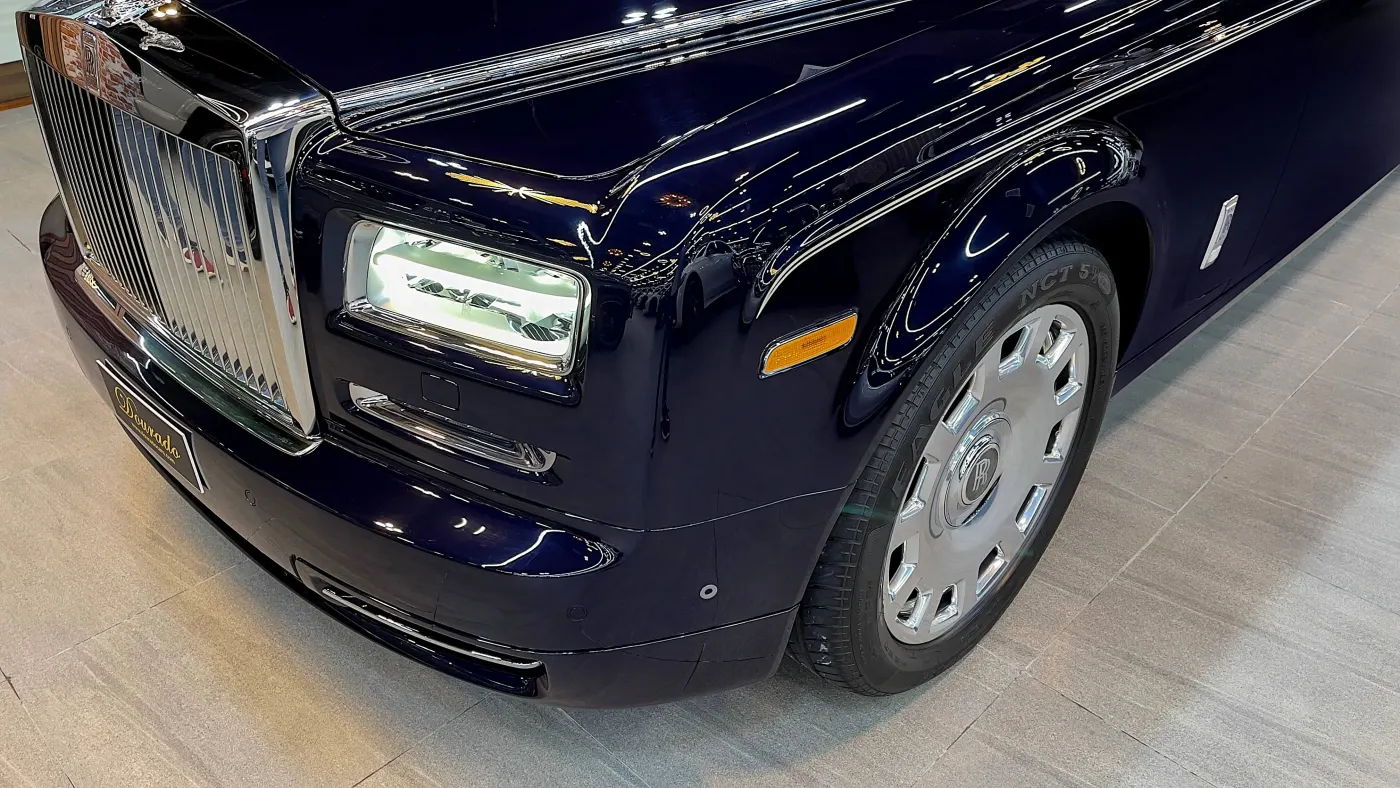 Premium Rolls-Royce Phantom Extended luxury sedan for sale