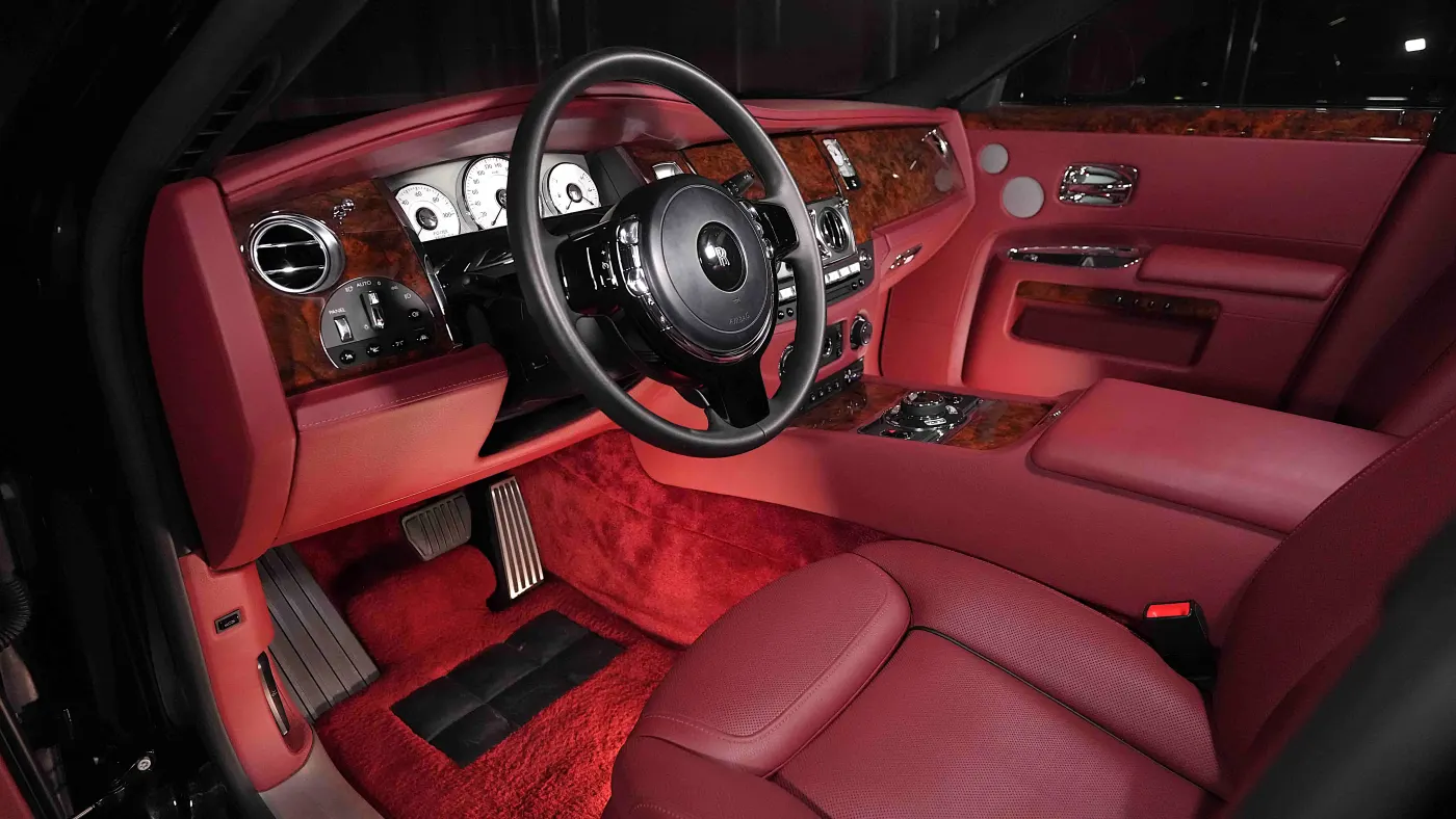 Experience Rolls-Royce Ghost elite luxury vehicle in Dubai