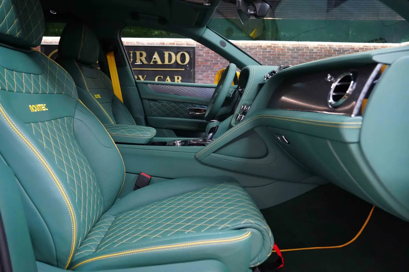 Purchase Bentley Bentayga from luxury car dealer UAE
