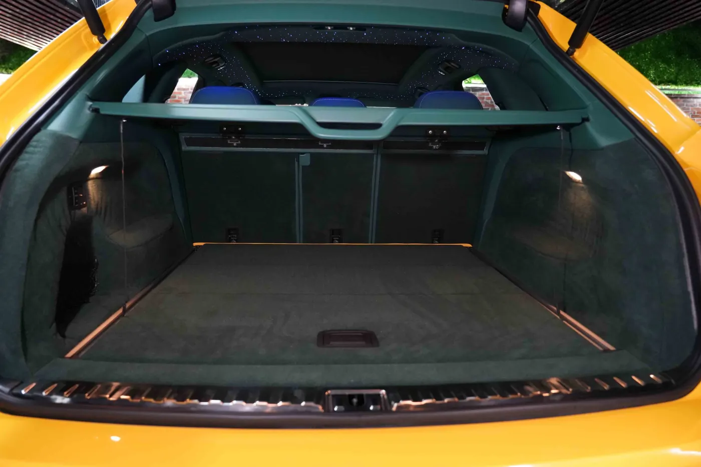 Bentley Bentayga brand new luxury SUV for sale in Dubai