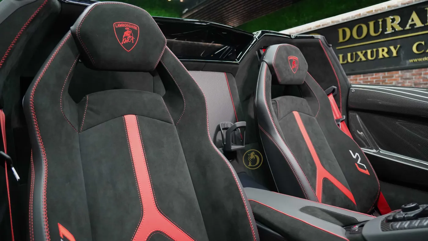 Lamborghini Aventador SVJ Roadster 2021 for sale in Dubai