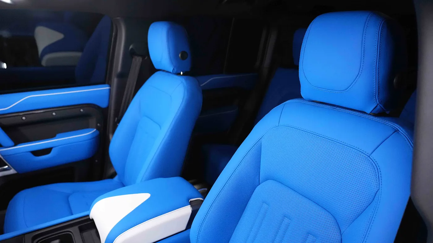 Experience Land Rover Defender premium custom vehicle in Dubai