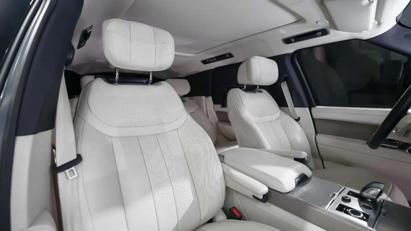 Explore Range Rover Autobiography luxury automobile collection in UAE
