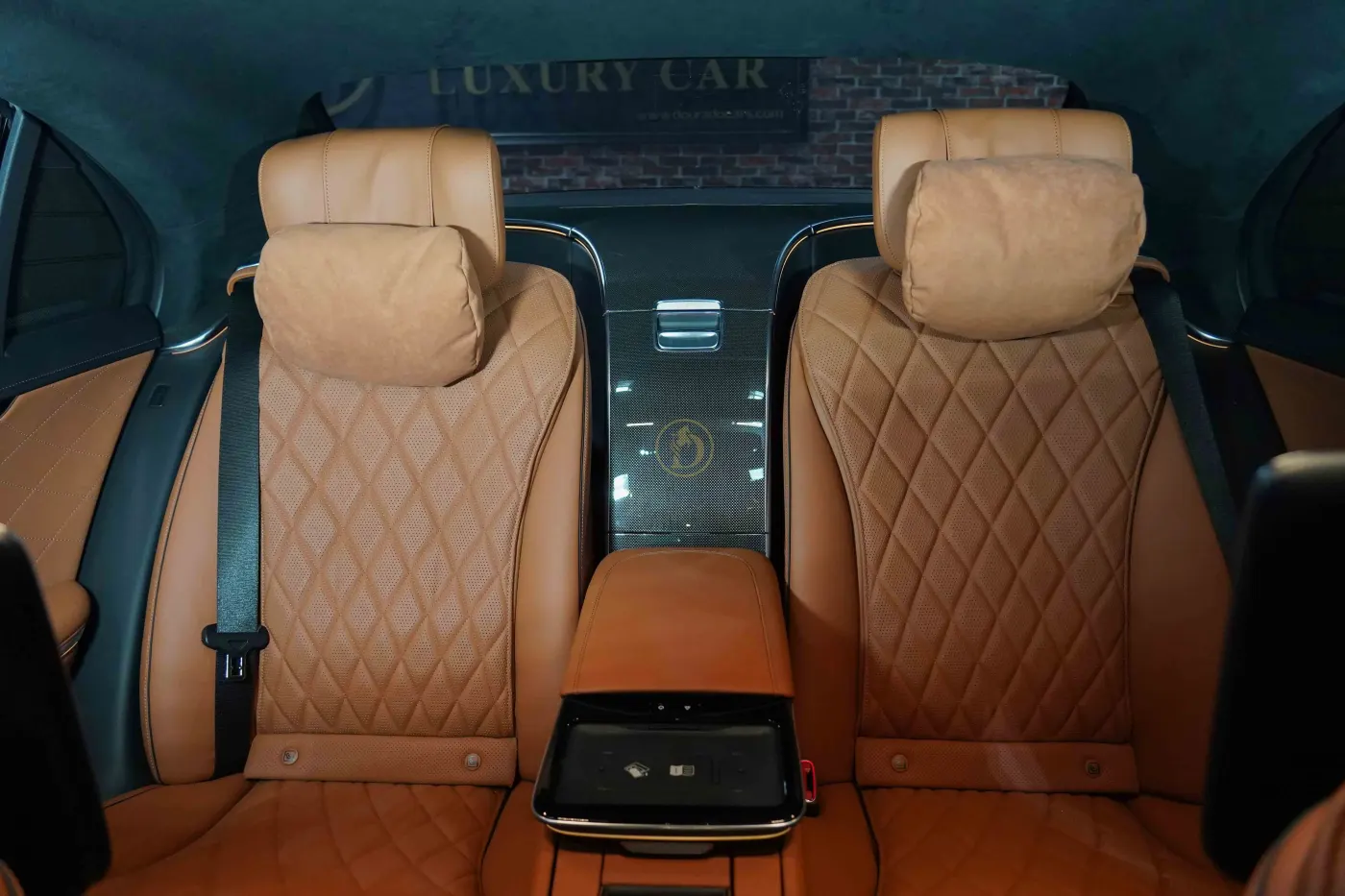 Purchase Mercedes-Benz S500 from luxury car showroom UAE
