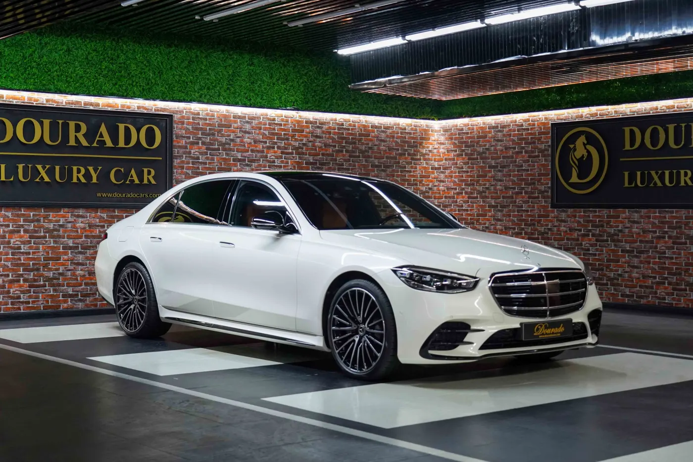 Buy Mercedes-Benz S500 brand new premium car in Dubai