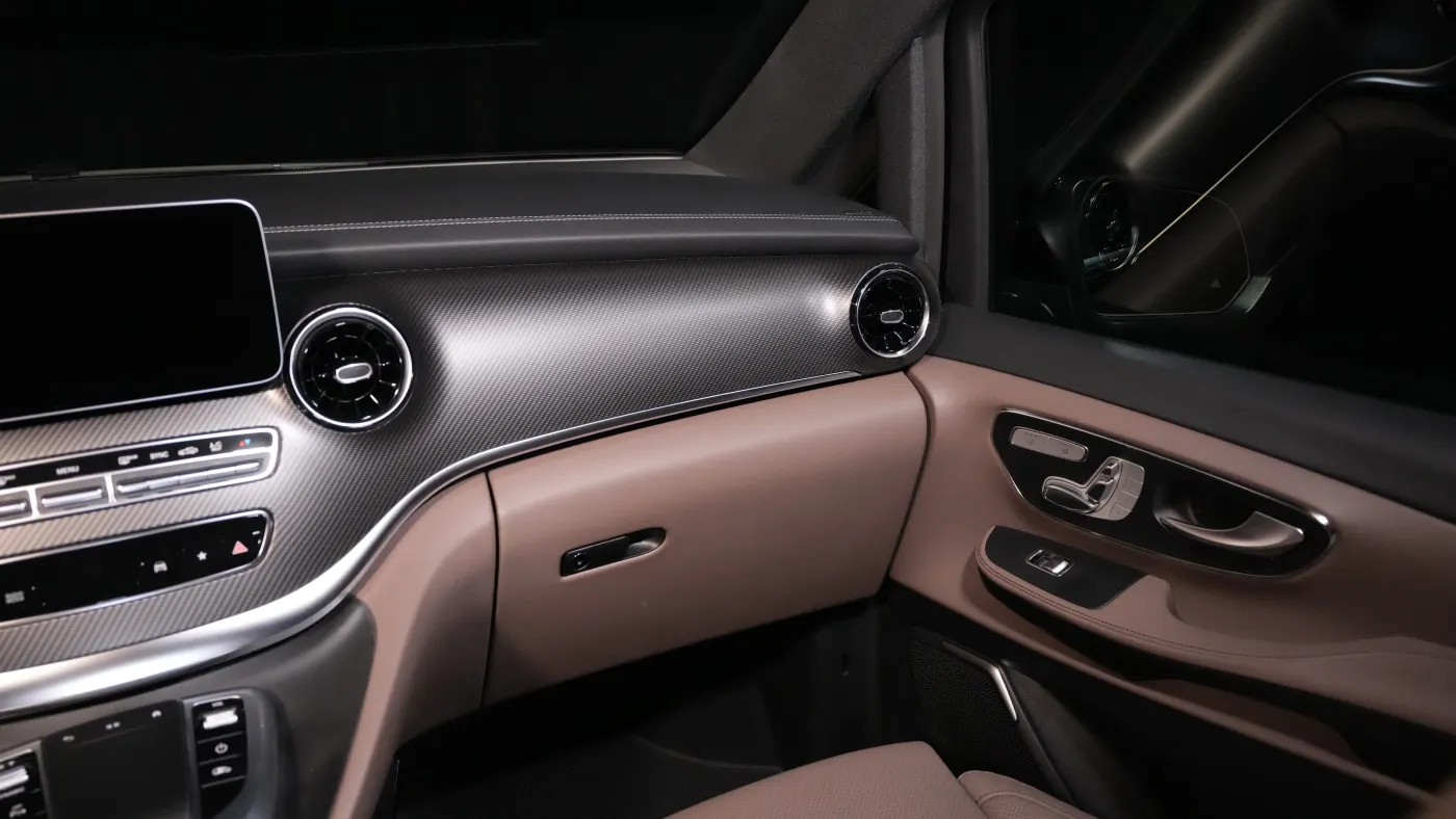Mercedes-Benz V250D Maybach Kit prestigious luxury transport solution