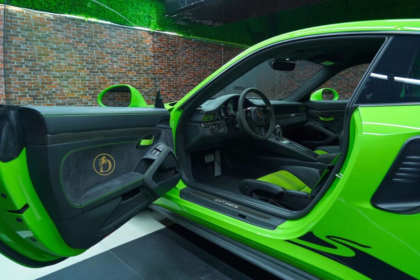 Buy Porsche 911 GT3 RS Weissach Package in Dubai