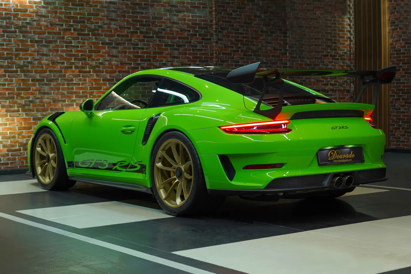 Porsche 911 GT3 RS high-end sports vehicle collection UAE