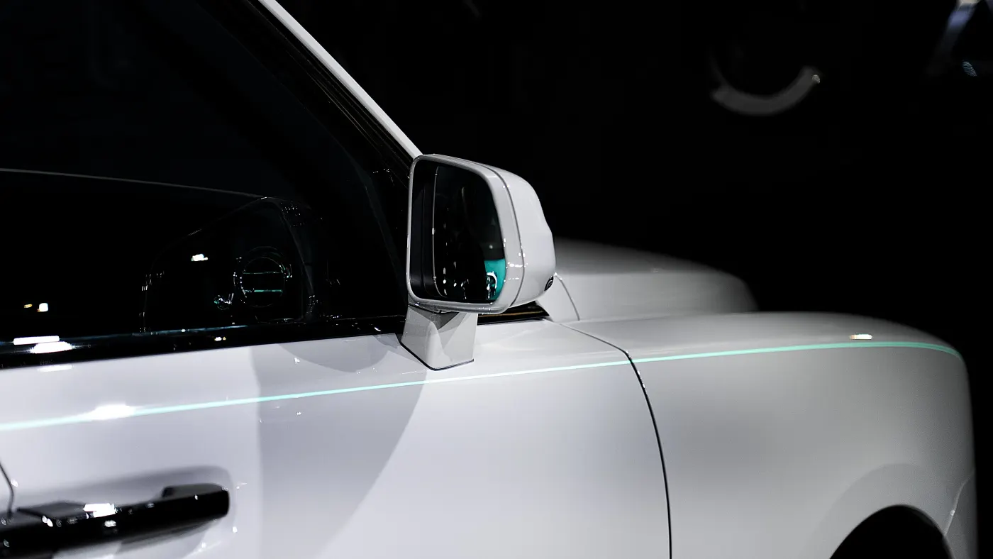 Experience Rolls-Royce Cullinan elite automobile in Dubai