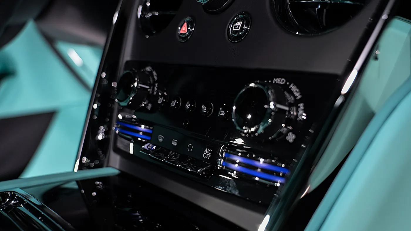 Buy Rolls-Royce Cullinan brand new luxury vehicle in UAE