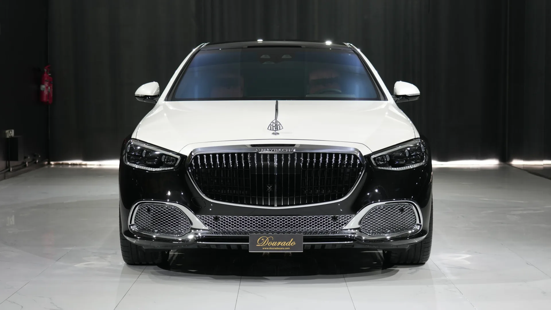 Mercedes-Maybach S580 MBUX digital cockpit